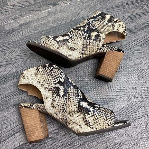 Vionic “Blakey” Snake-print Leather Bootie - Picture 12 of 15